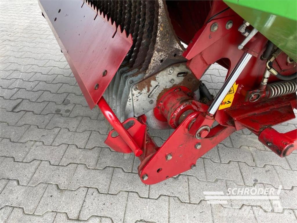 Strautmann GIGA VITESSE 2 DO 自动装载拖车