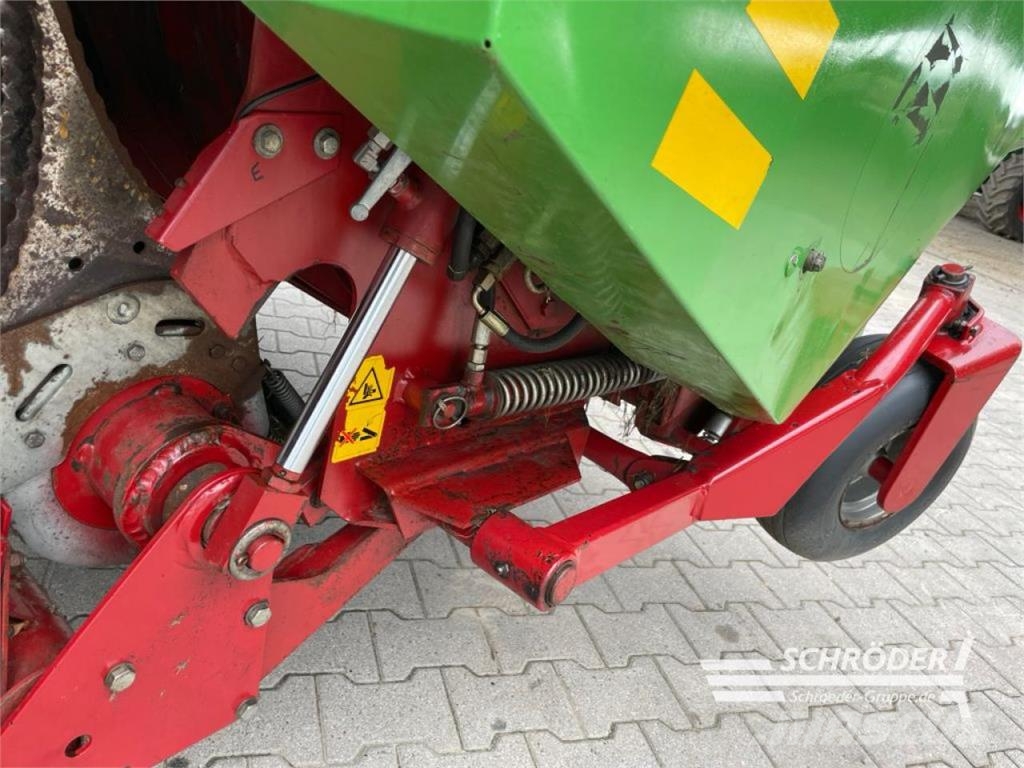 Strautmann GIGA VITESSE 2 DO 自动装载拖车
