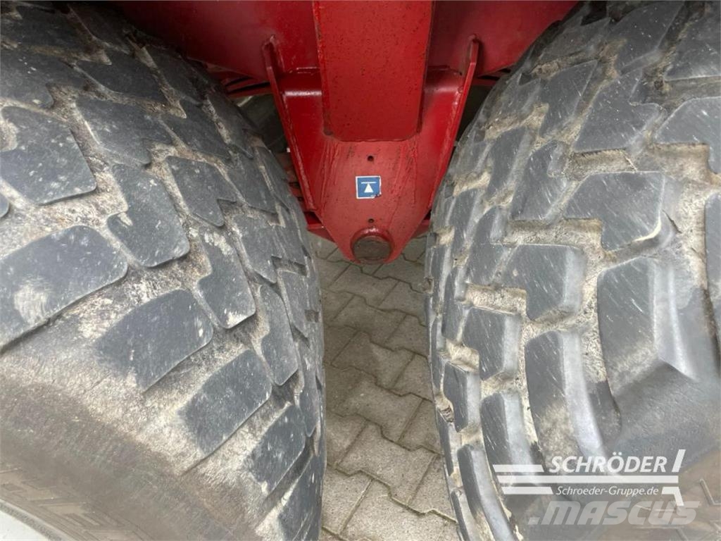 Strautmann GIGA VITESSE 2 DO 自动装载拖车