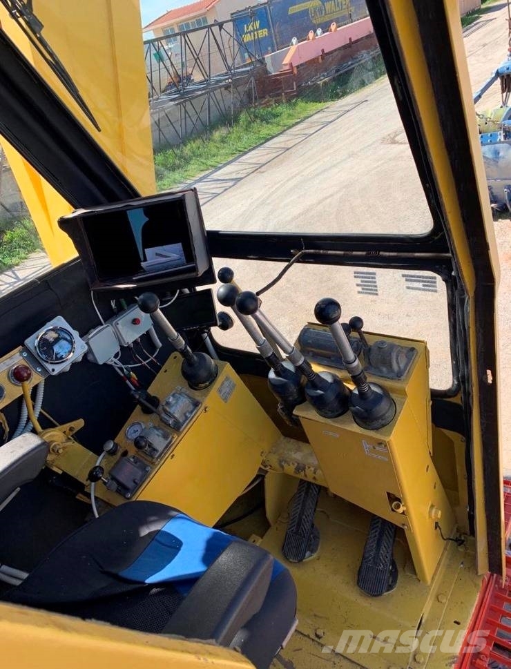 Ruston Bucyrus RB61 HD 履帶式起重機