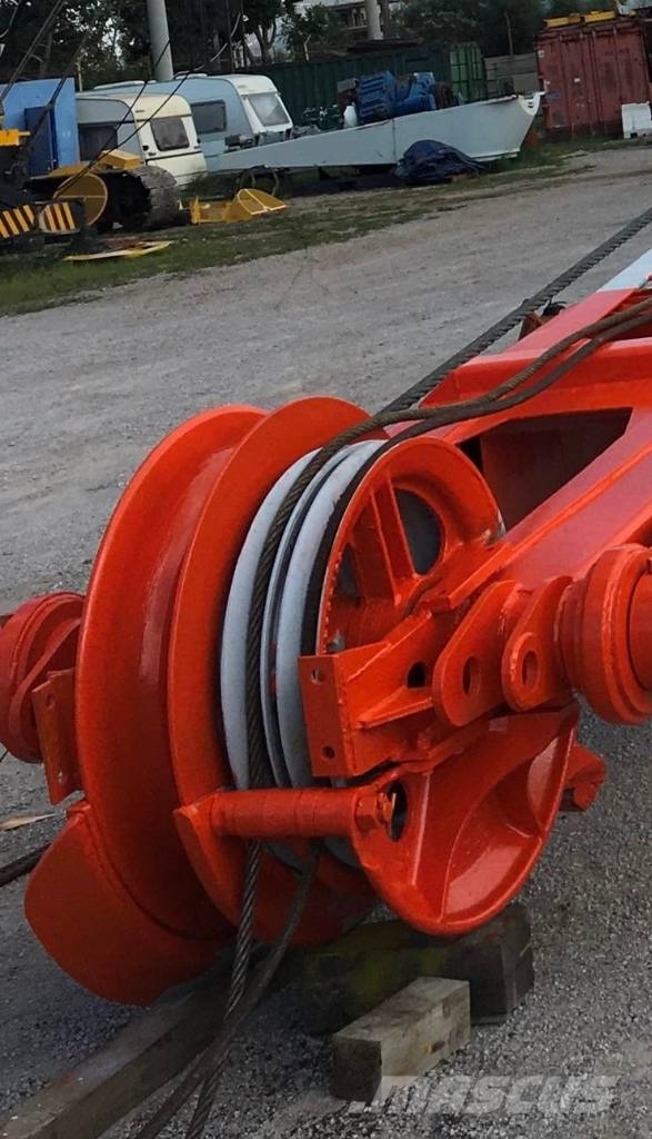 Ruston Bucyrus RB61 HD 履帶式起重機