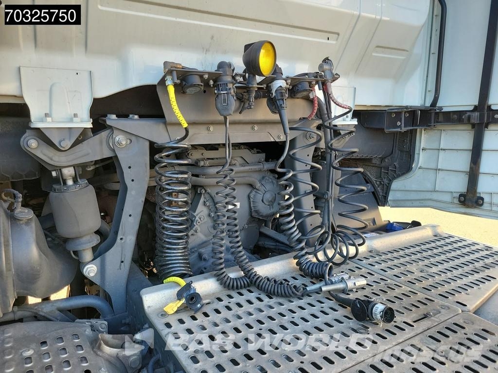 Iveco S-Way 510 4X2 2xTanks Standklima ACC Navi وحدات الجر