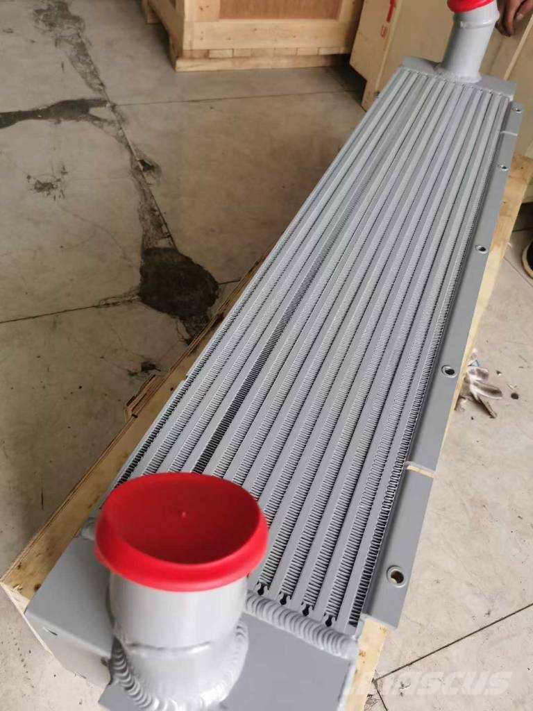 Volvo EC350D water tank Радіатори