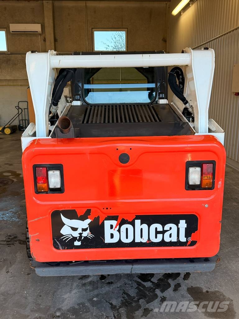 Bobcat T 590 Lietoti riteņu kompaktiekrāvēji