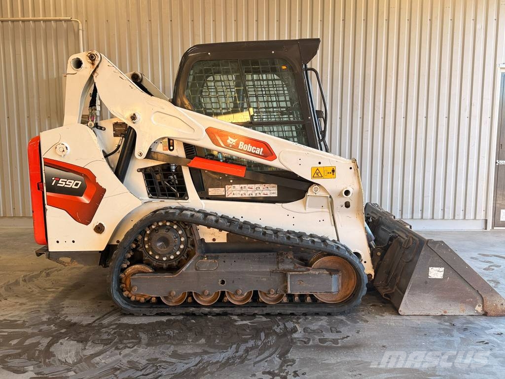 Bobcat T 590 Lietoti riteņu kompaktiekrāvēji