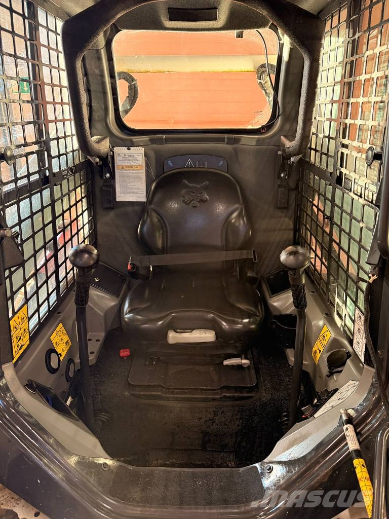 Bobcat T 590 Lietoti riteņu kompaktiekrāvēji
