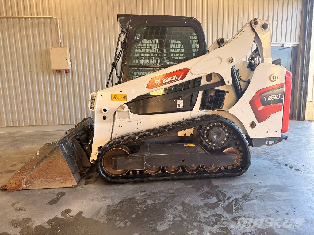 Bobcat T 590 Lietoti riteņu kompaktiekrāvēji