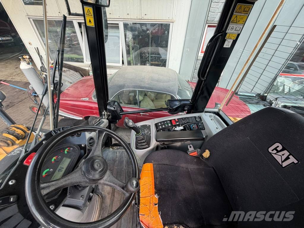 CAT 908M Utovarivači na kotačima