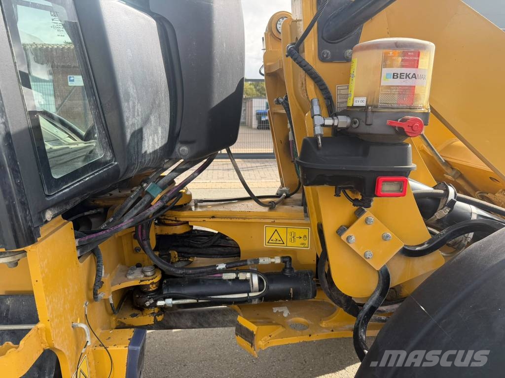 CAT 908M Utovarivači na kotačima