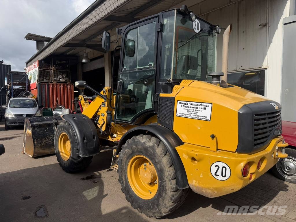 CAT 908M Utovarivači na kotačima