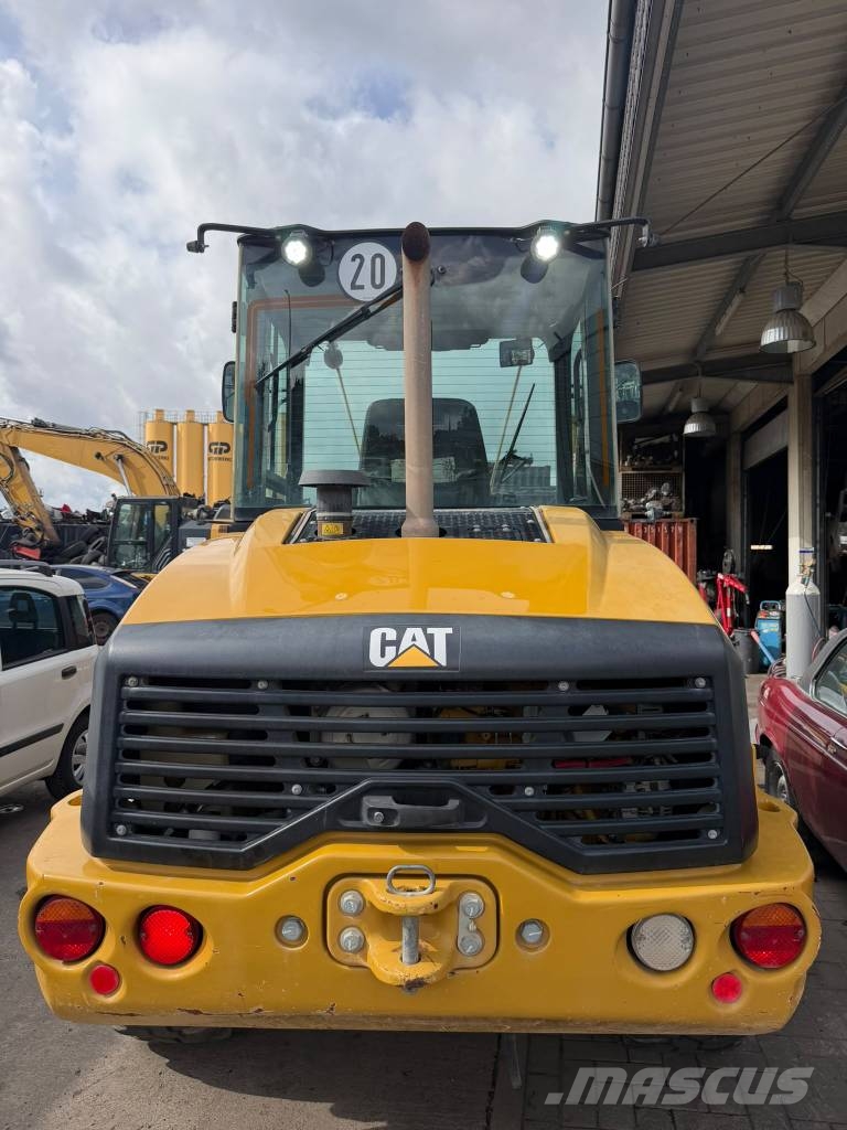 CAT 908M Utovarivači na kotačima