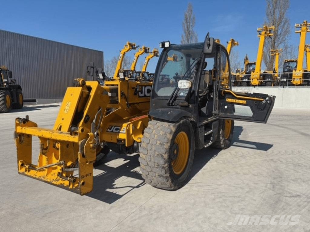 JCB 532-70 Tarimsal teleskopik yükleyiciler