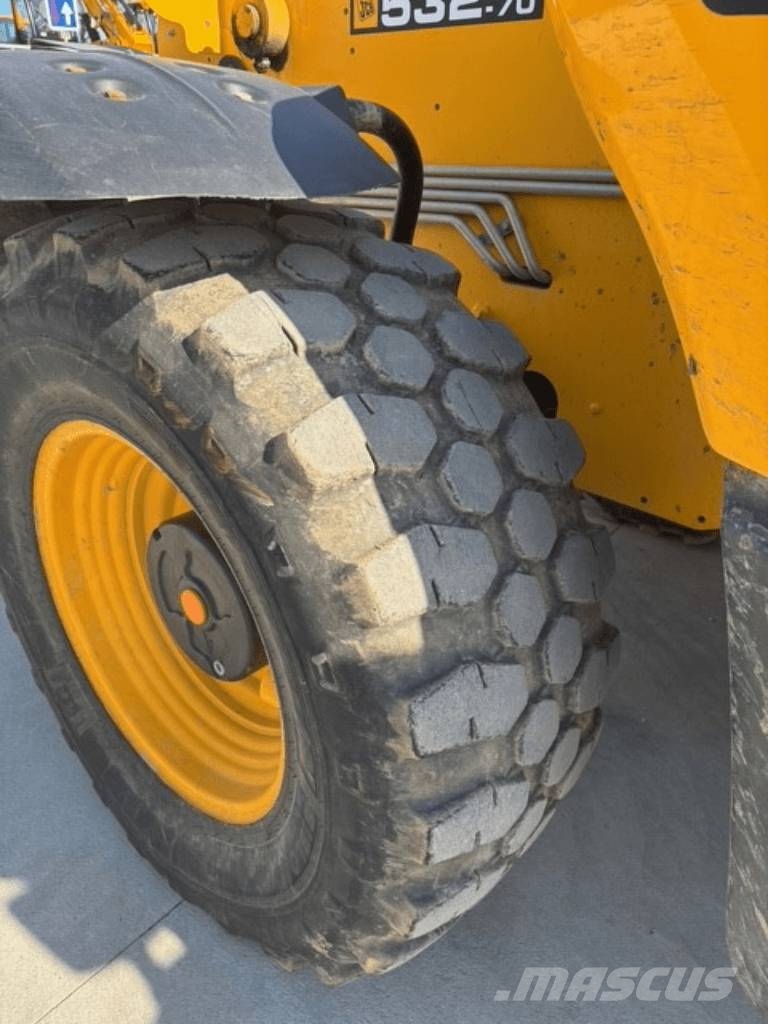 JCB 532-70 Tarimsal teleskopik yükleyiciler