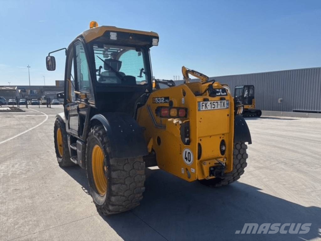 JCB 532-70 Tarimsal teleskopik yükleyiciler