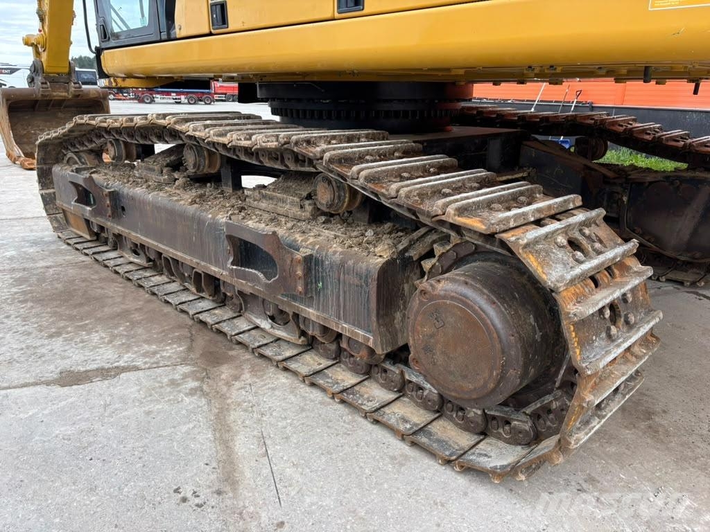 CAT 352 TECHNICAL INSPECTION REPORT Lánctalpas kotrók