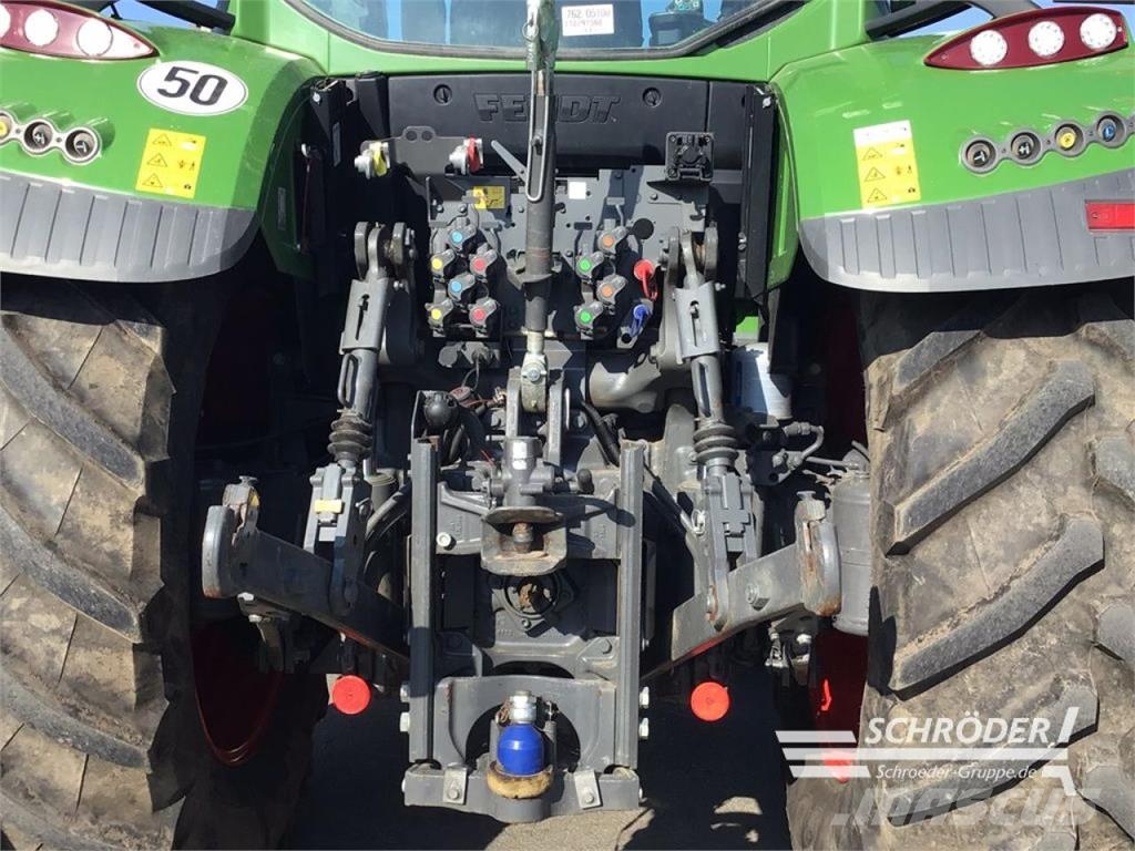 Fendt 718 VARIO GEN6 PROFI PLUS Traktori