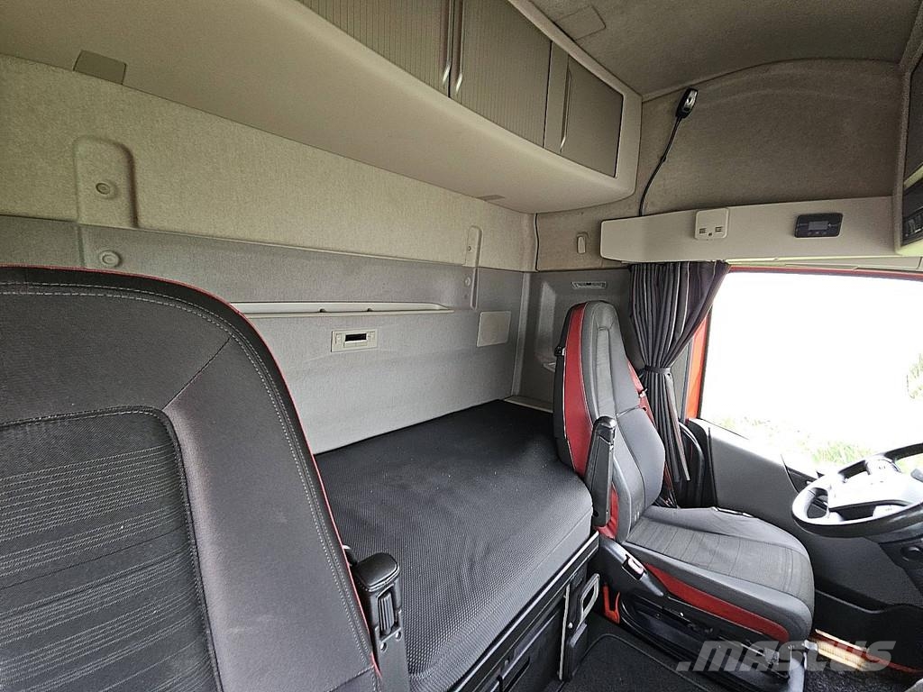 Volvo FH 460 4x2 I-Parc-Cool I-Save Xenon Spoilers PTO 1 وحدات الجر