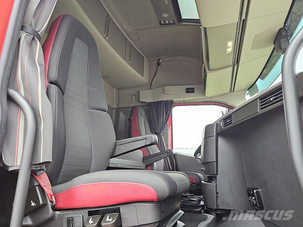 Volvo FH 460 4x2 I-Parc-Cool I-Save Xenon Spoilers PTO 1 وحدات الجر