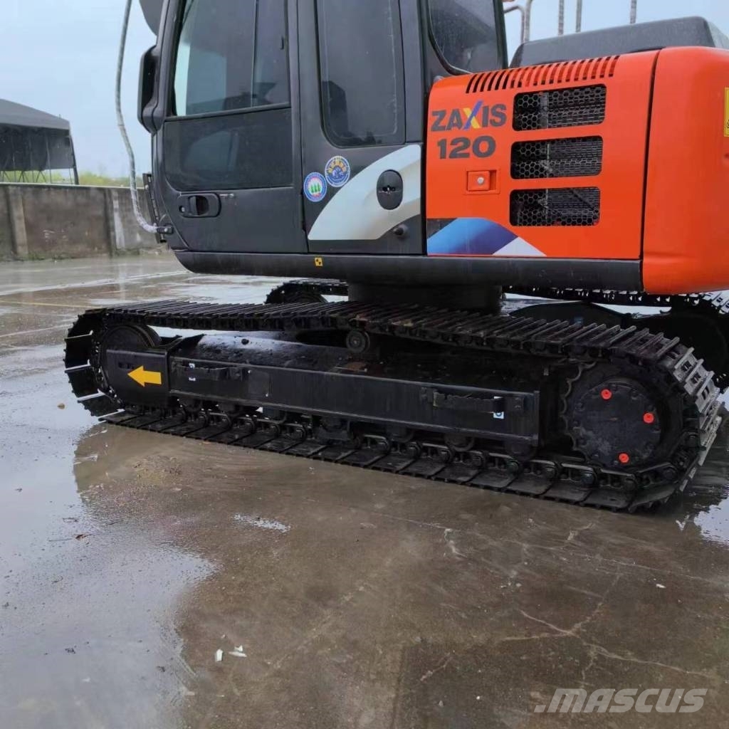 85 Hitachi ZX 120, 2022, fengxian district, 上海, China - Used