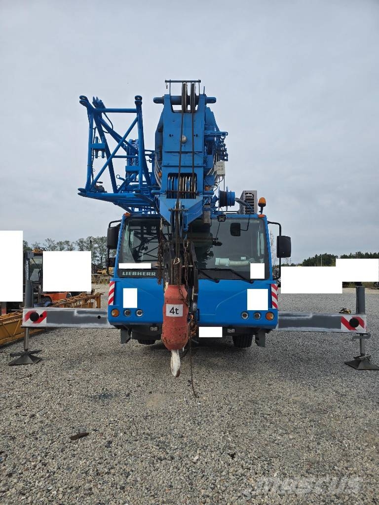 Liebherr LTM 1055-1 Terepdaruk