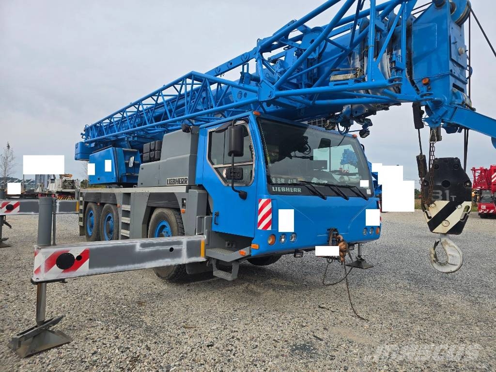 Liebherr LTM 1055-1 Terepdaruk