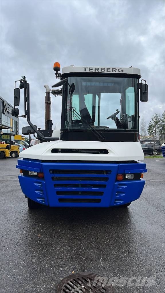 Terberg RT 223 Термінальні трактори