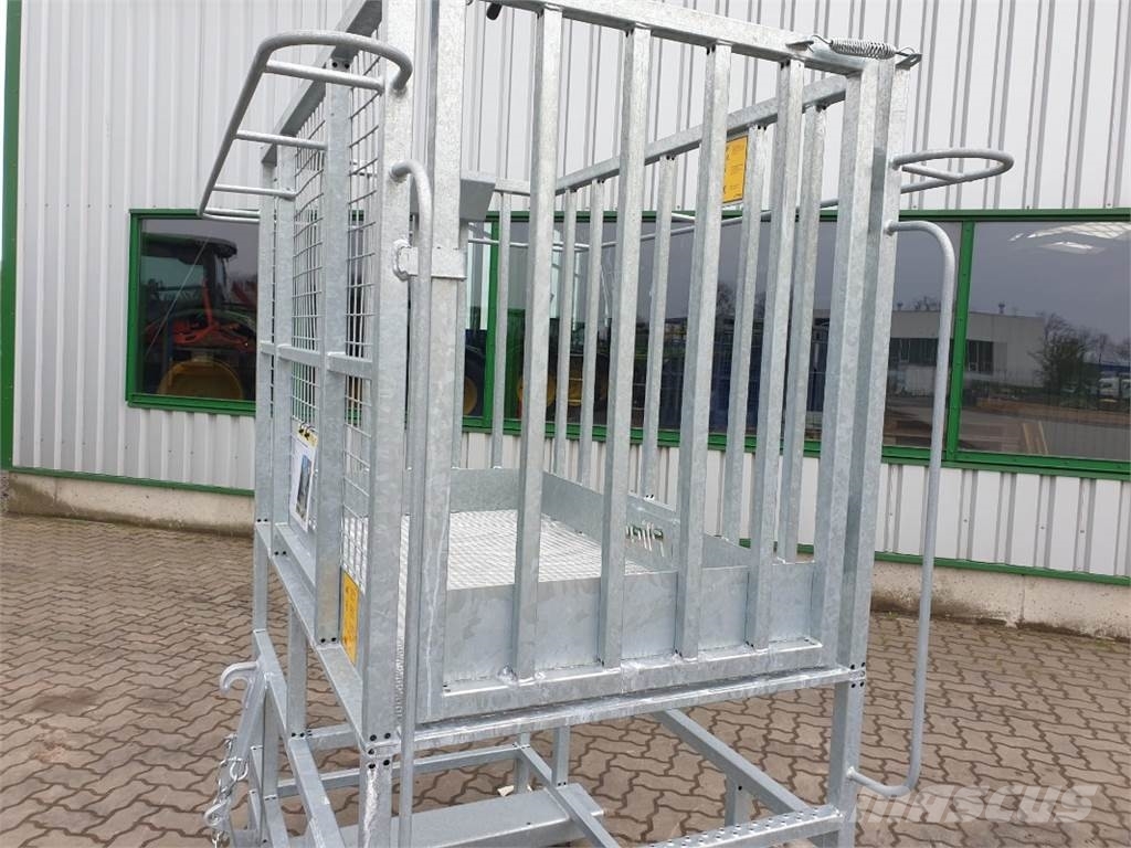 Fliegl Arbeitsbühne ''hoch'' Сельхозтехника - Другие