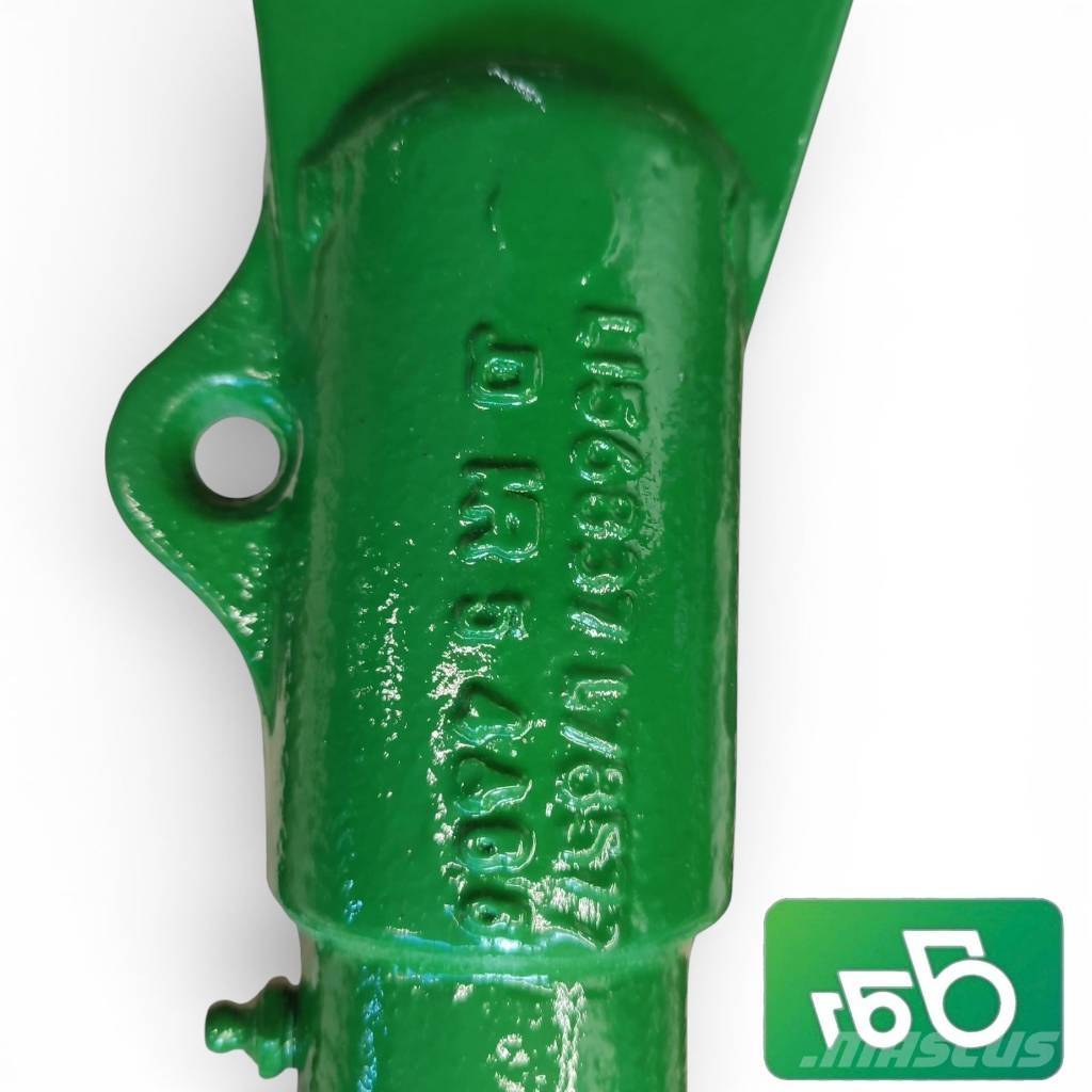 John Deere 6100 Rear Lift Hanger L156836 AL200841 الشاسيه والتعليق