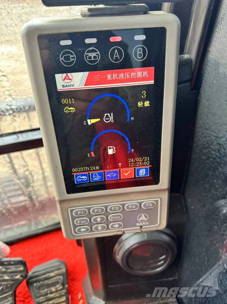 Sany 235C 履带挖掘机