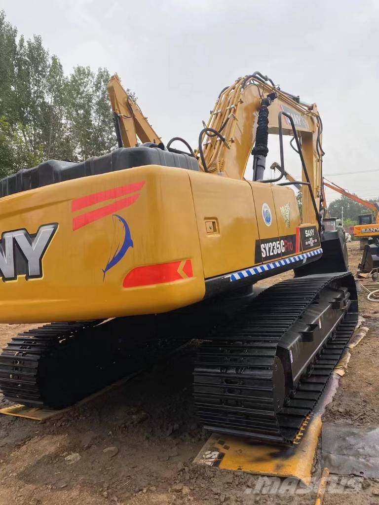 Sany 235C 履带挖掘机