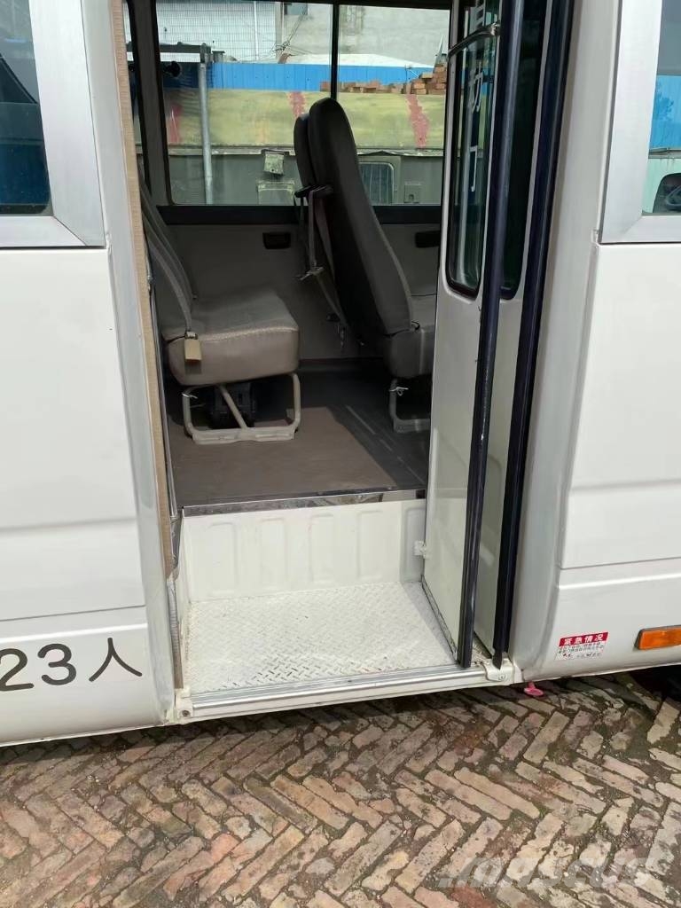 Toyota Coaster Bus Mikroautobusai