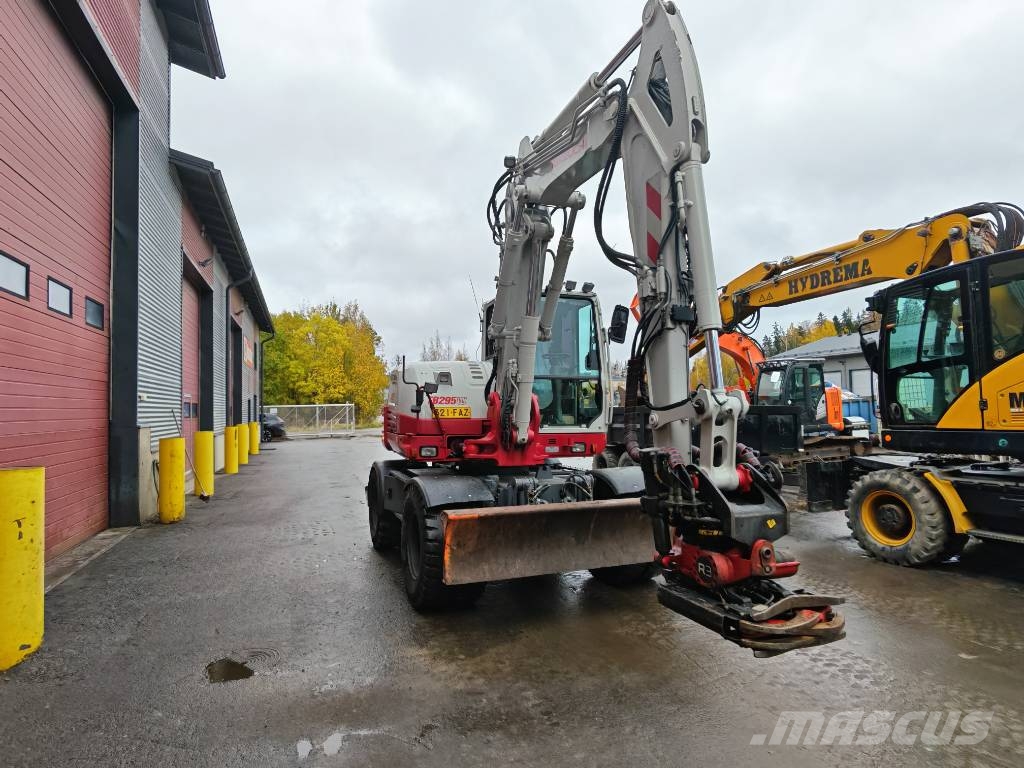 Takeuchi TB 295 W Bagri na kolesih