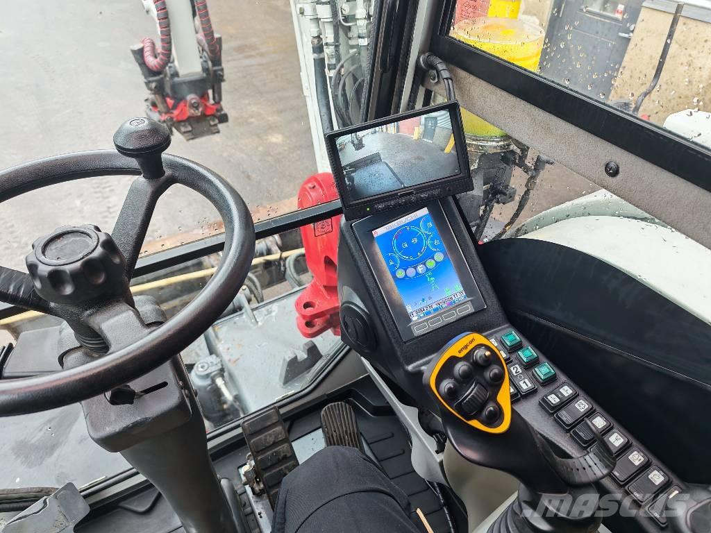 Takeuchi TB 295 W Bagri na kolesih