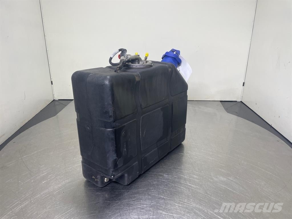 Sennebogen 835E-Cummins 4387616-AdBlue tank Шасі
