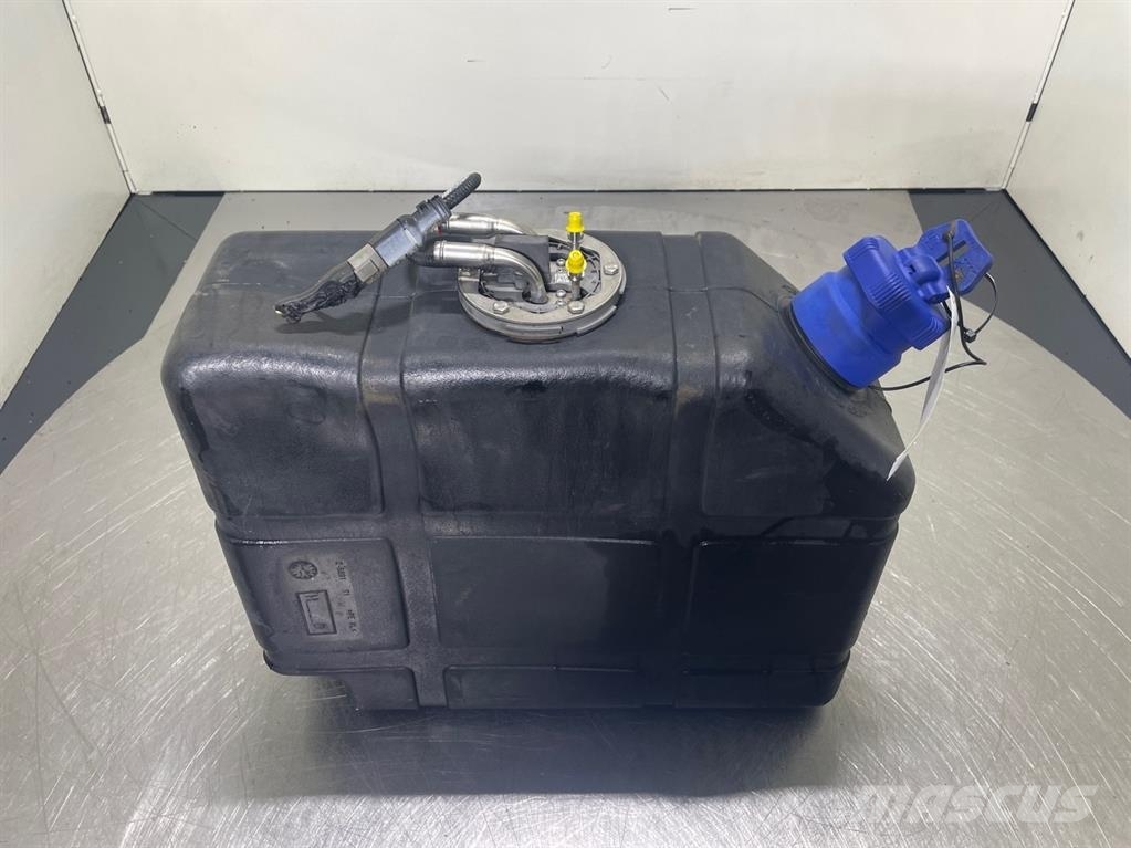 Sennebogen 835E-Cummins 4387616-AdBlue tank Шасі