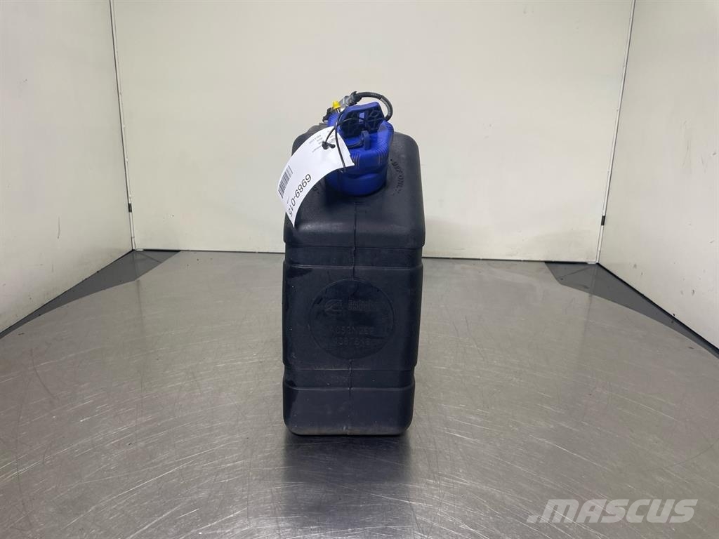 Sennebogen 835E-Cummins 4387616-AdBlue tank Шасі