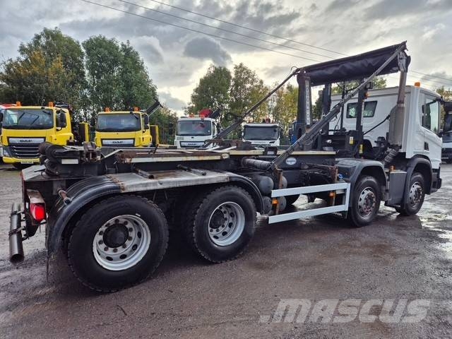 Scania P410 XT 훅 리프트 트럭