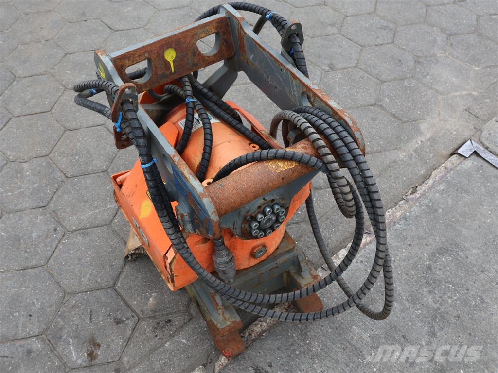  TILT ROTATOR TR07 Farm machinery