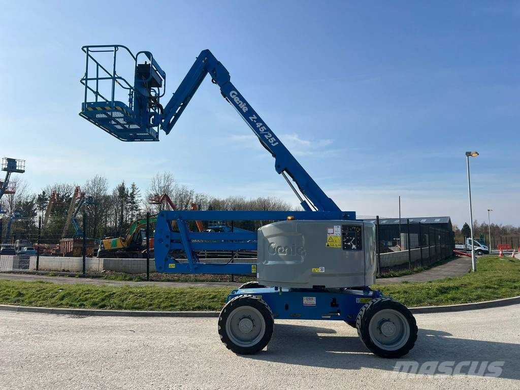 Genie Z 45/25 J Refurbished Kĺbové plošiny