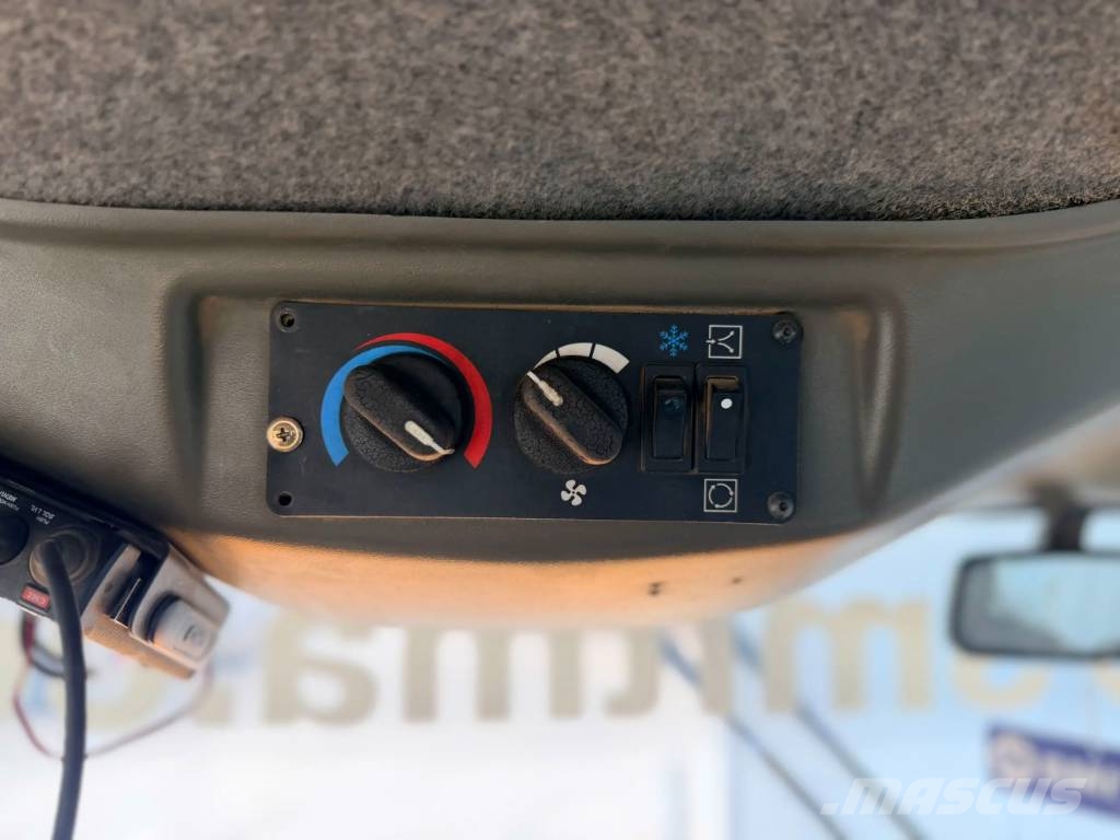 Dynapac CP224W Gummiradwalzen
