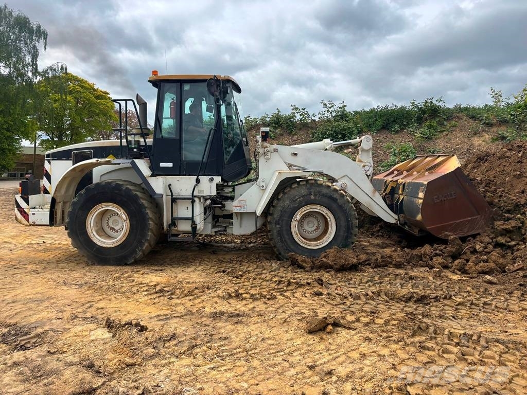 CAT 962 G لوادر بعجل