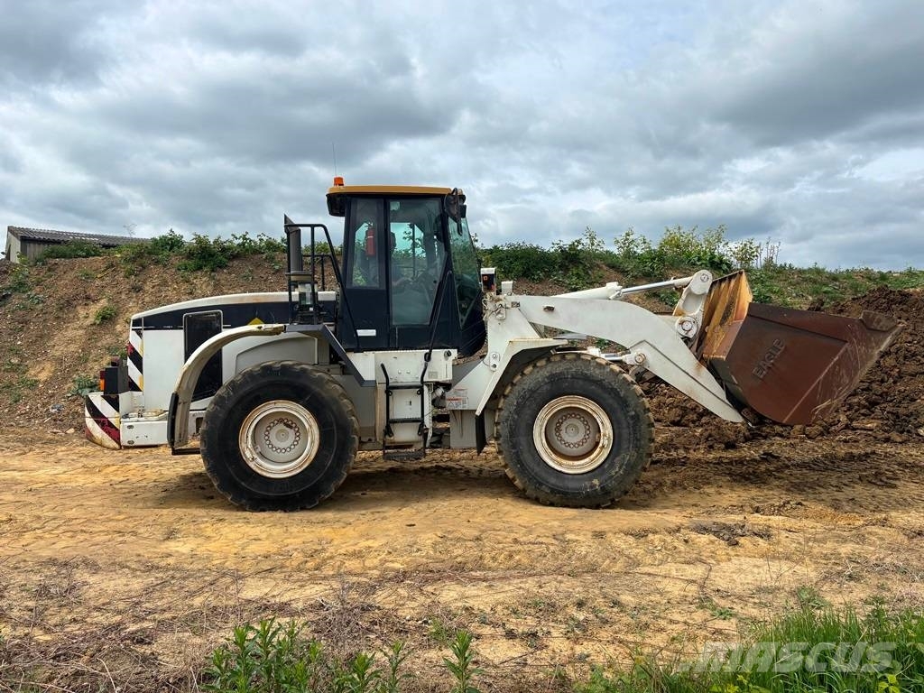 CAT 962 G لوادر بعجل