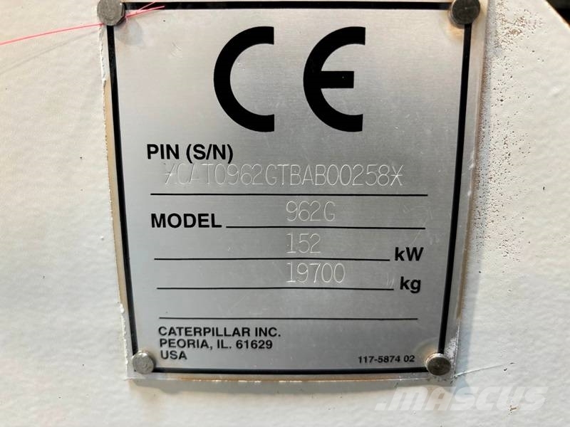 CAT 962 G لوادر بعجل