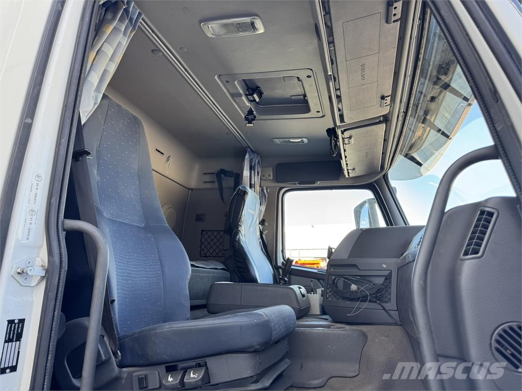 Volvo FM 8x4 Camiones desmontables
