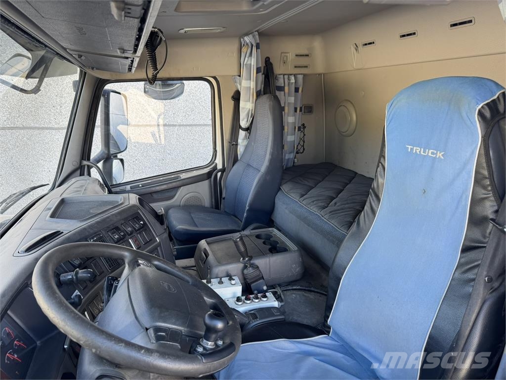 Volvo FM 8x4 Camiones desmontables