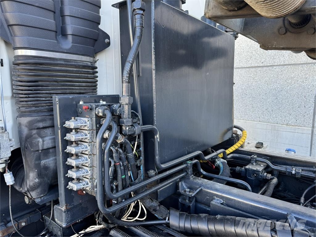 Volvo FM 8x4 Camiones desmontables