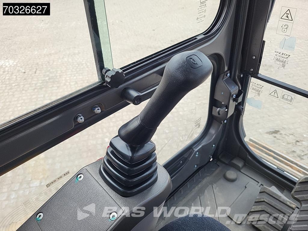 Volvo EC300 D L Telakaivukoneet