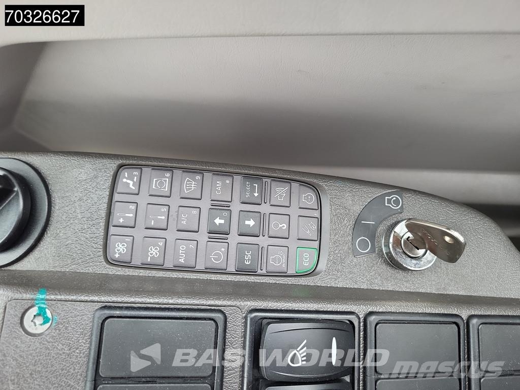 Volvo EC300 D L Telakaivukoneet