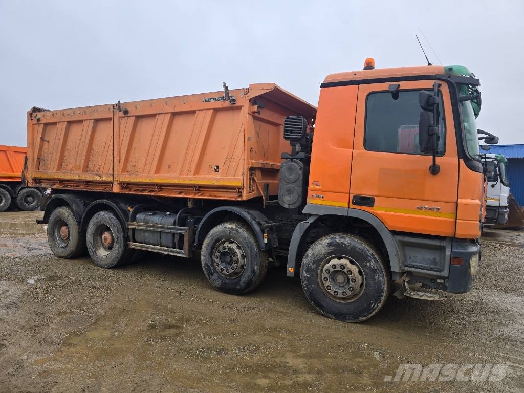 Mercedes-Benz Actros 4141 شاحنات قلابة