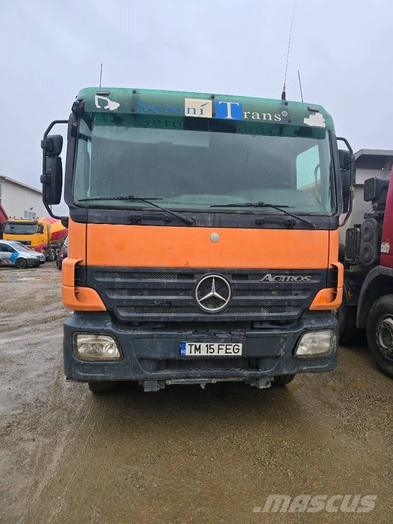 Mercedes-Benz Actros 4141 شاحنات قلابة